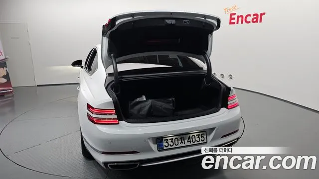 Genesis G80 Бензин 2.5 турбо 2WD — Фото автомобиля 30
