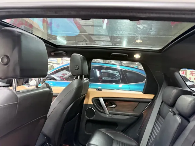 Land Rover Discovery Sport — Фото автомобиля 12