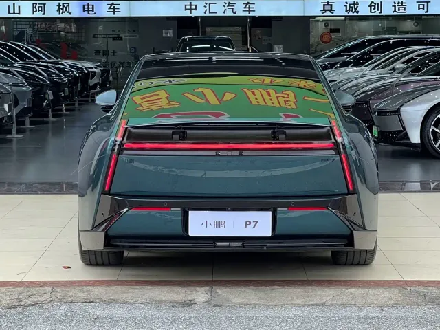 XPeng XPeng P7 2025 702km Long Range Edition — Фото автомобиля 3