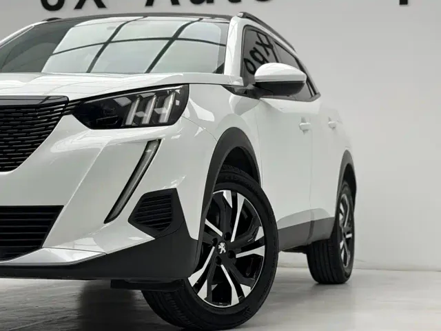 Peugeot 2008 — Фото автомобиля 4