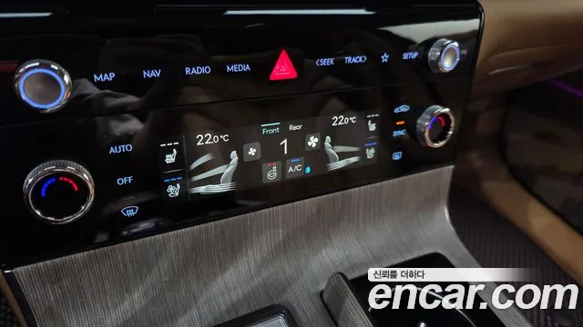 Genesis G80 Бензин 3.5 турбо AWD — Фото автомобиля 14