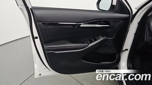 Kia Seltos — Фото автомобиля 13