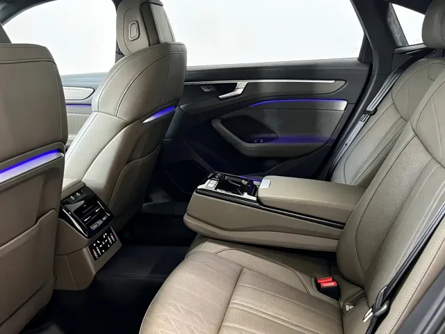 Audi A6L — Фото автомобиля 16