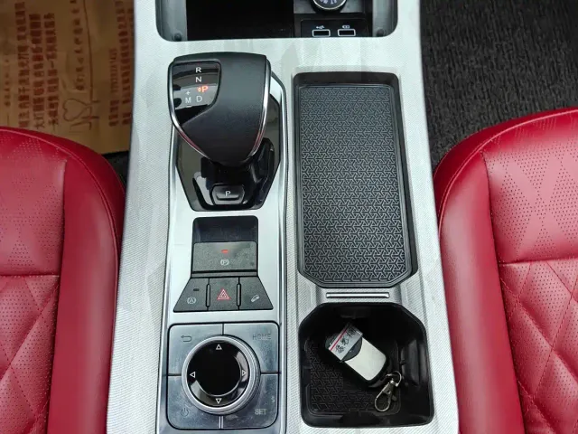 Jetour X70 Plus — Фото автомобиля 16
