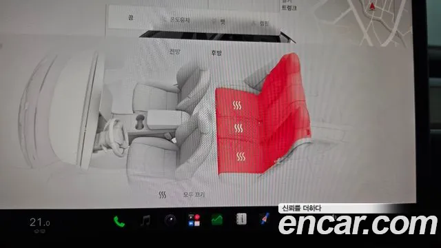 Tesla Model Y — Фото автомобиля 18