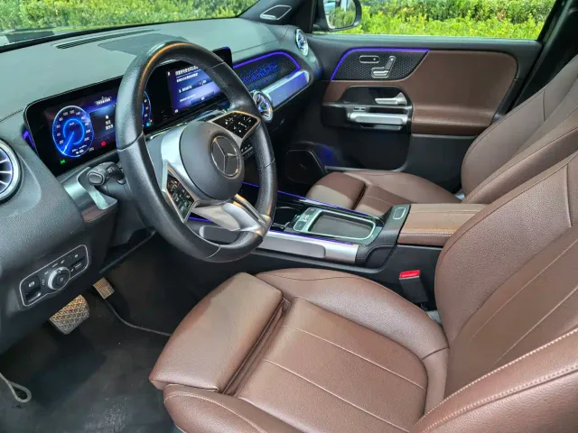 Mercedes-Benz EQB — Фото автомобиля 10