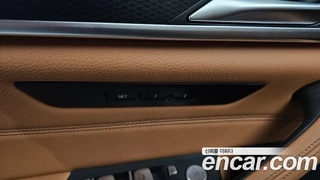 BMW 5-Series — Фото автомобиля 29