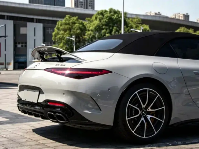 Mercedes-Benz Mercedes-Benz SL-Class AMG 2024 AMG SL 63 4MATIC+ — Фото автомобиля 6
