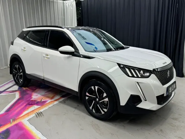 Peugeot 2008 — Фото автомобиля 3