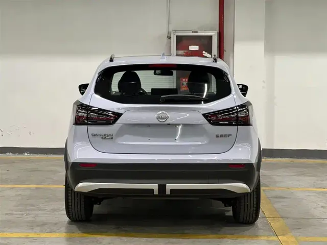 Nissan Qashqai — Фото автомобиля 6