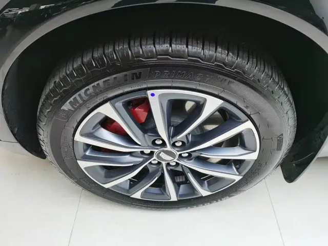 Cadillac XT5 — Фото автомобиля 22
