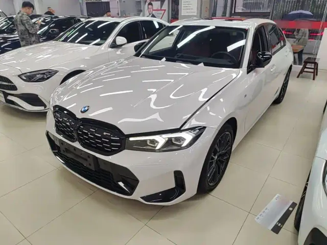 Фотография автомобиля — BMW 3 Series
