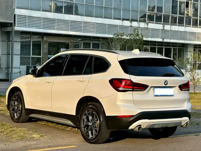 BMW X1 — Фото автомобиля 9