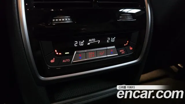 BMW X6 xDrive40i M Sport — Фото автомобиля 8