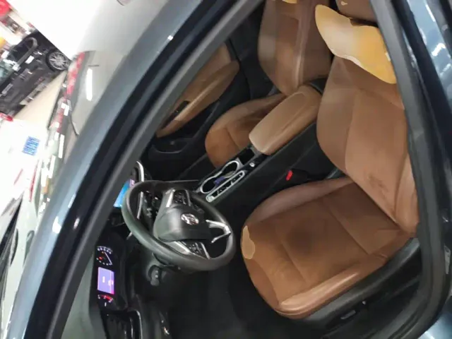 Buick Regal — Фото автомобиля 14