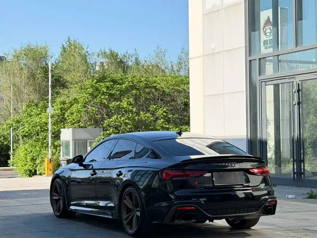 Audi RS 5 — Фото автомобиля 4