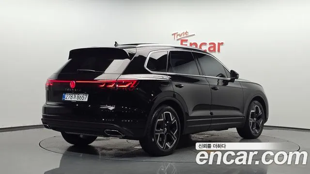 Volkswagen Touareg Touareg 3 поколение 3.0 TDI Prestige — Фото автомобиля 2