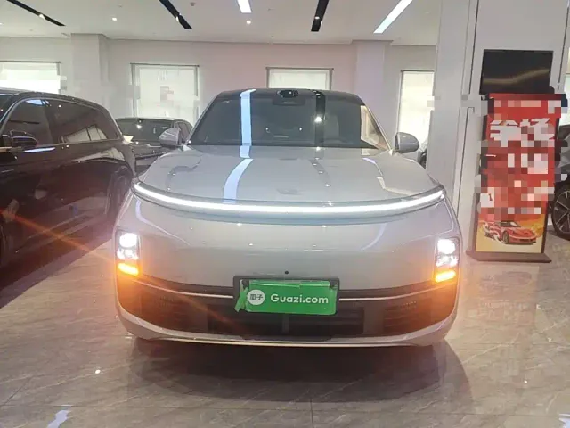 Li Auto L9 — Фото автомобиля 2