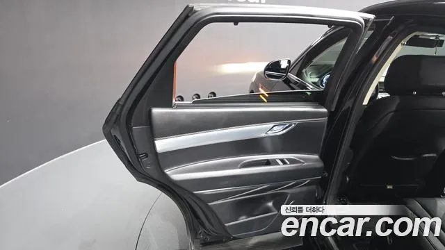 Genesis GV80 — Фото автомобиля 14