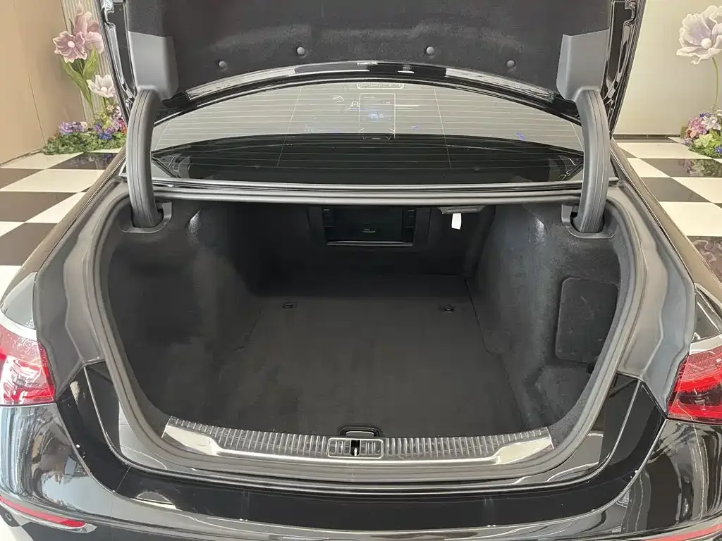 Mercedes-Benz Maybach S-Class 2023 S 480 4MATIC — Фото автомобиля 13