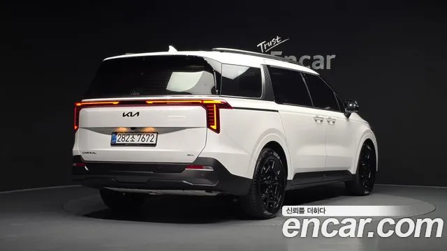 Фотография автомобиля — Kia Carnival Generation 4
