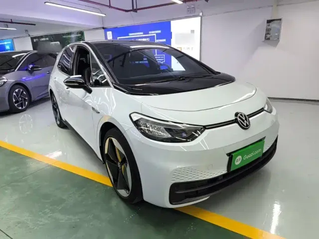 Volkswagen ID.3 — Фото автомобиля 3