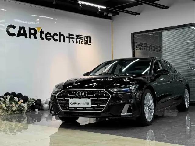 Фотография автомобиля — Audi A7L
