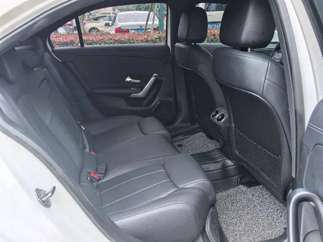 Mercedes-Benz A-Class — Фото автомобиля 9