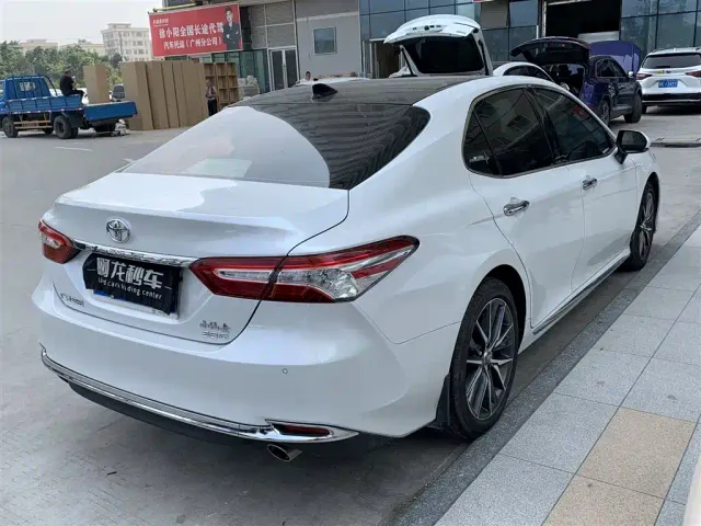 Toyota Camry — Фото автомобиля 8