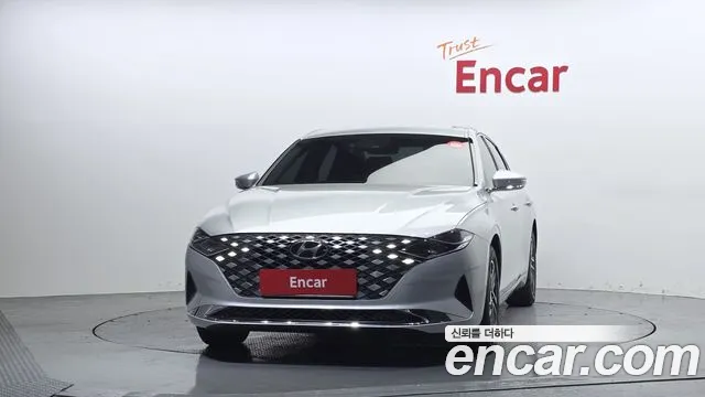 Hyundai Grandeur Новый Grandeur IG 3.0 LPi (Такси) — Фото автомобиля 3