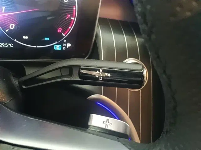 Mercedes-Benz GLC-Class — Фото автомобиля 13