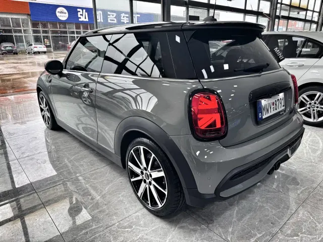 MINI Hatch — Фото автомобиля 4