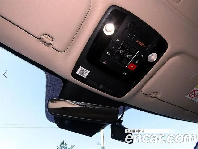 Kia Carnival Generation 4 — Фото автомобиля 13