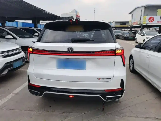 Changan CS75 Plus — Фото автомобиля 5
