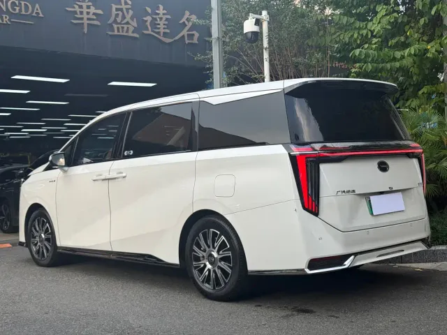 GAC Trumpchi E9 — Фото автомобиля 6