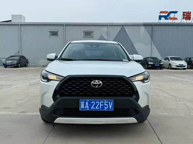 Toyota Corolla Cross — Фото автомобиля 2