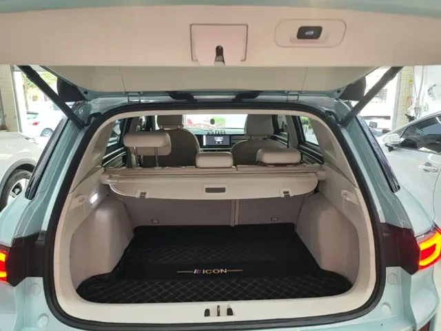 Geely ICON — Фото автомобиля 18