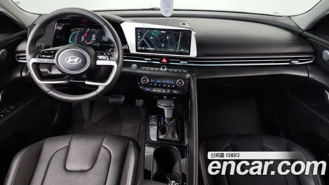 Hyundai AVANTE — Фото автомобиля 2