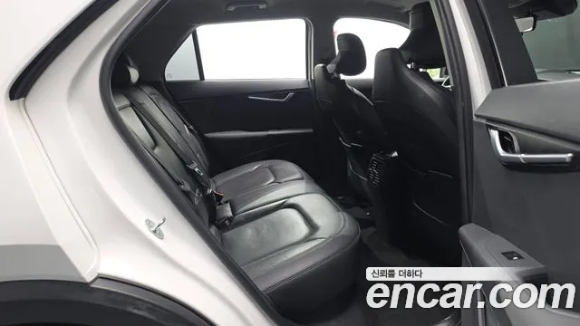 Kia Niro — Фото автомобиля 18
