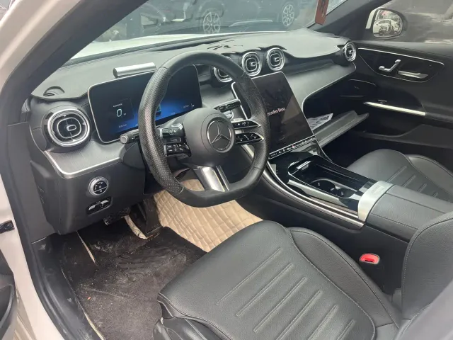 Mercedes-Benz Mercedes-Benz C-Class New Energy 2023 C 350 eL — Фото автомобиля 4