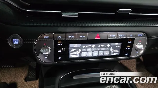 Genesis G90 Бензин 3.5 турбо AWD — Фото автомобиля 25