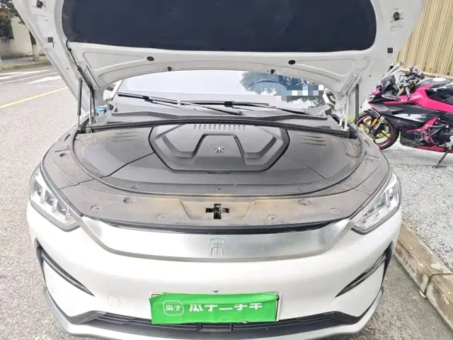 BYD Song PLUS — Фото автомобиля 21