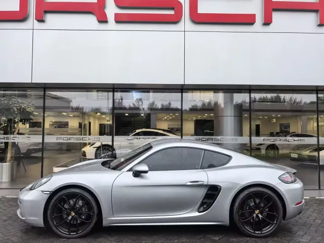 Porsche 718 — Фото автомобиля 3