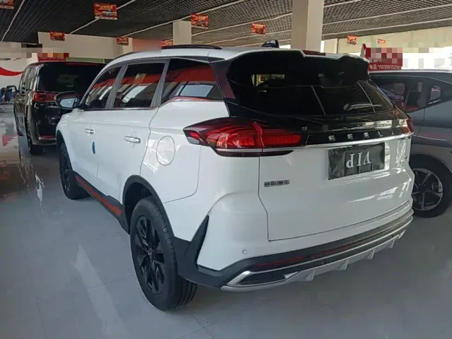 Geely Boyue — Фото автомобиля 4