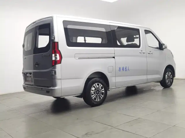 Changan Ruixing EM80 — Фото автомобиля 2