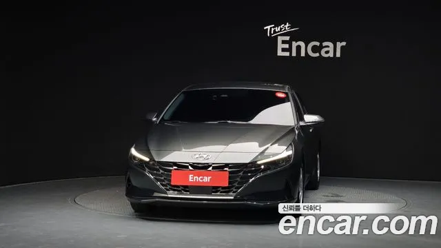 Hyundai AVANTE Avante (CN7) — Фото автомобиля 3