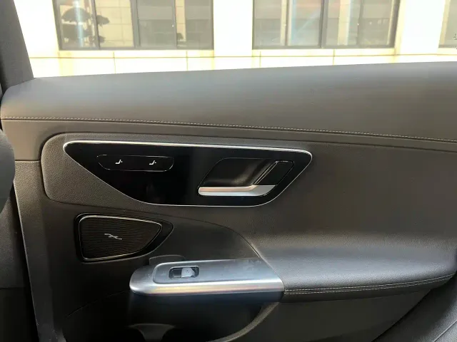 Mercedes-Benz C-Class — Фото автомобиля 11