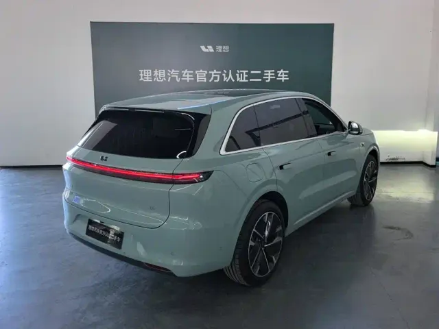 Li Auto L6 — Фото автомобиля 3