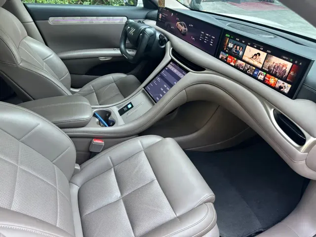 IM Motors L6 — Фото автомобиля 7