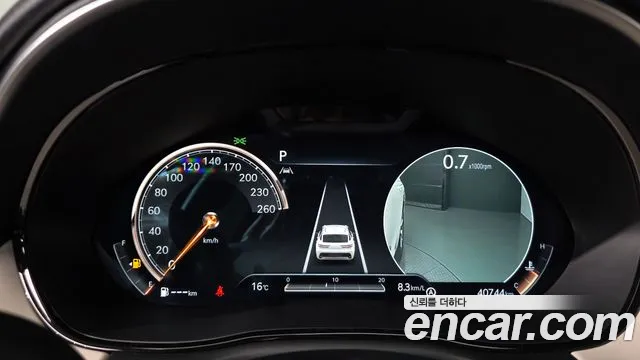 Genesis GV70 — Фото автомобиля 11